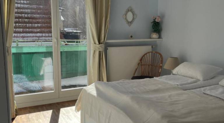 Rental apartment with 2 rooms for 6 persons — photo 2