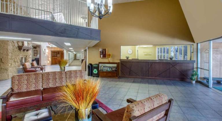 Scenic View Inn - Lake Powell - Page AZ — photo 4