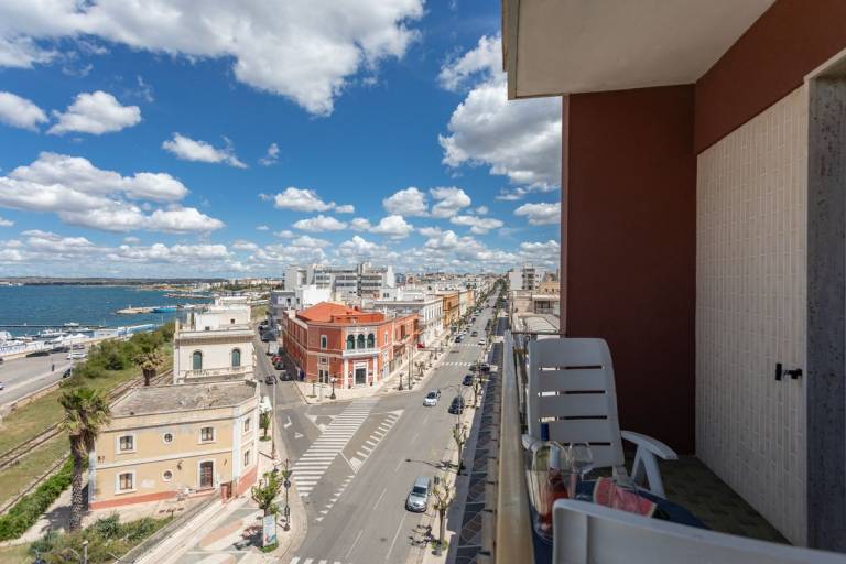 Apartment with terrace | City view — photo 3