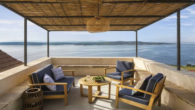 Villa Lapis - 19th century heritage house on Hvar with exceptional views, private pool and Jacuzzi by MyWaycation — photo 3