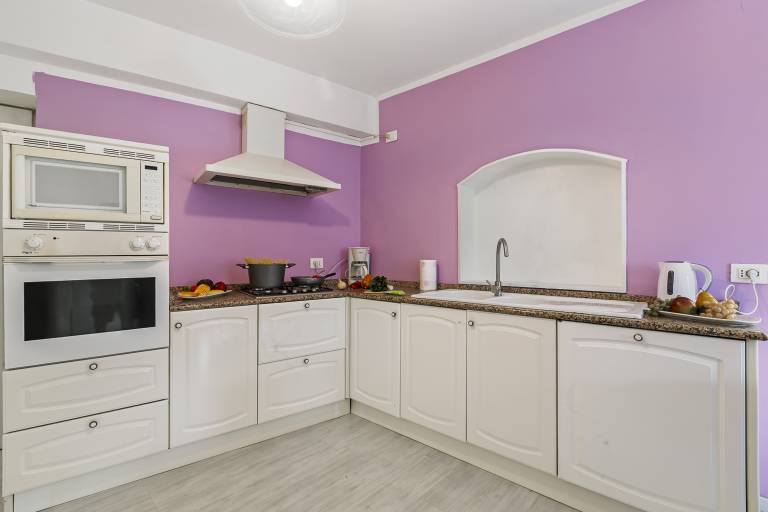 Apartment | Mountain view | Close to the beach | Pets are welcome — photo 4