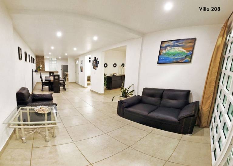 Villa Granjas del Marqués