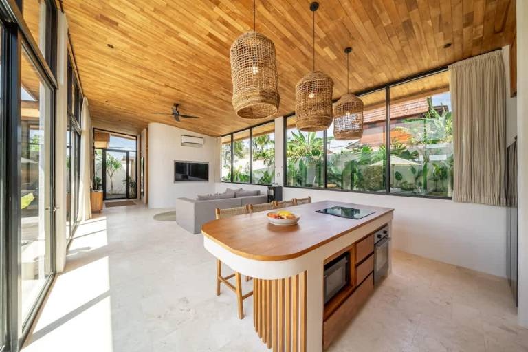 Beautiful villa with terrace, garden & pool | Close to the beach | Pets allowed — photo 3