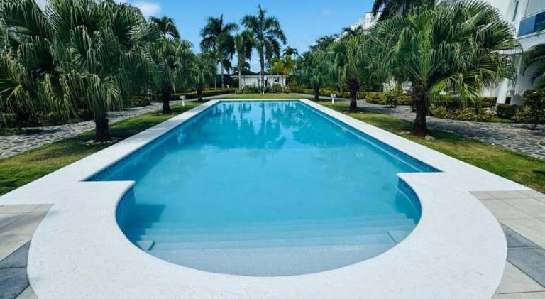 La Fenice Beachfront with King Beds — photo 2
