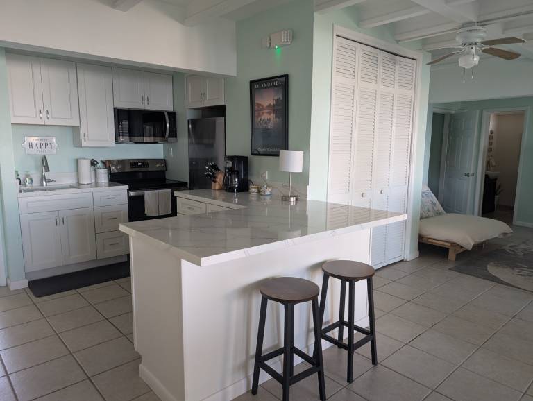 Waterfront Home With Beautiful VIews — photo 4