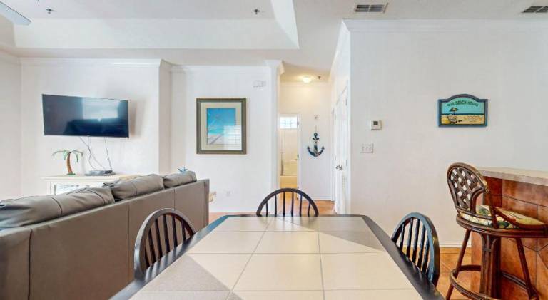 Apartment with pool | Beach nearby | Pets are welcome — photo 5