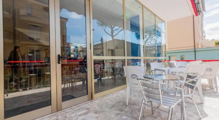 Hotel Serafini — photo 4