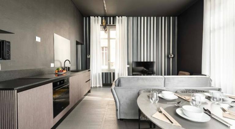 Serviced apartment with patio, sauna & yard | Suitable for remote work | Pet-friendly — photo 3