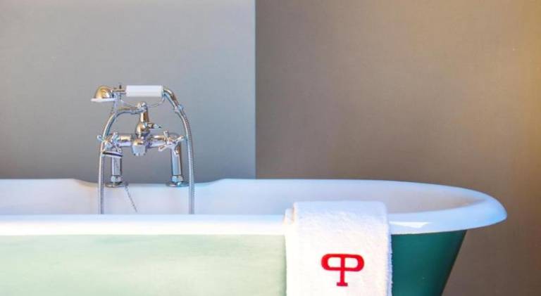 Farm with pool, terrace & yard — photo 3