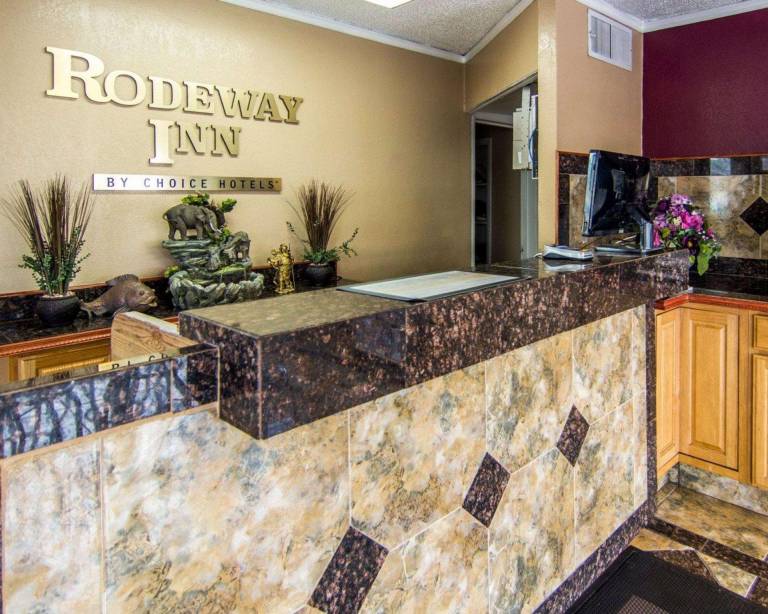 Rodeway Inn Flagstaff-Downtown — photo 4
