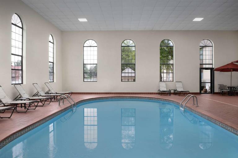 Hampton Inn Russellville — photo 4