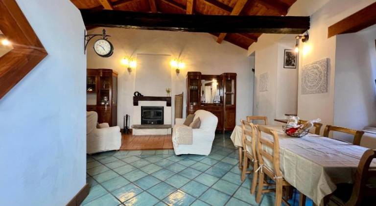 Holiday apartment with barbecue & terrace — photo 4
