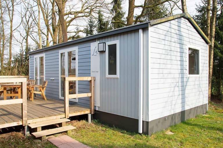 Mobile home with terrace — photo 2