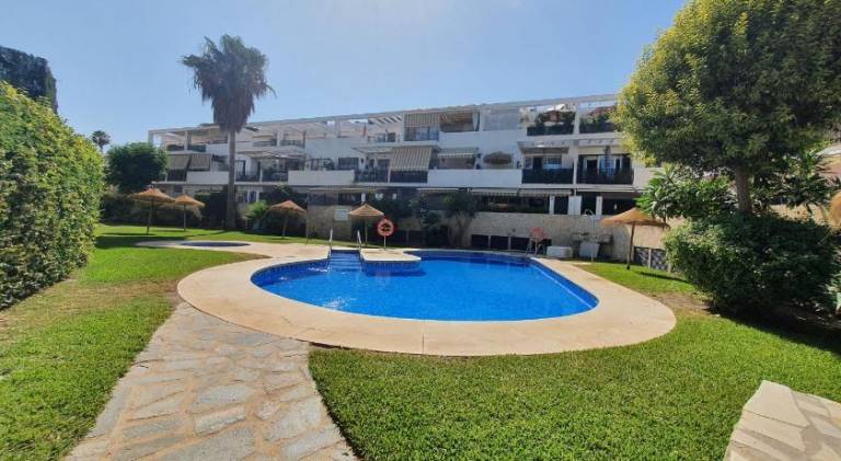 Rental apartment with pool & patio | Dogs allowed in Torremolinos