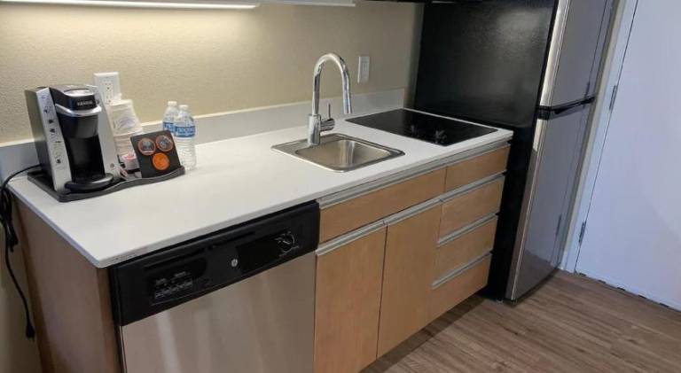 Hawthorn Extended Stay by Wyndham Monahans — photo 4