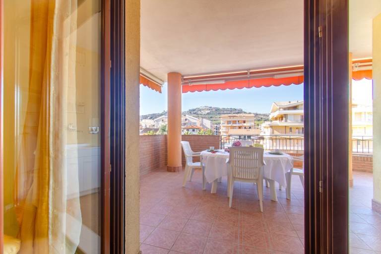 Holiday apartment with 2 rooms for 5 persons — photo 2