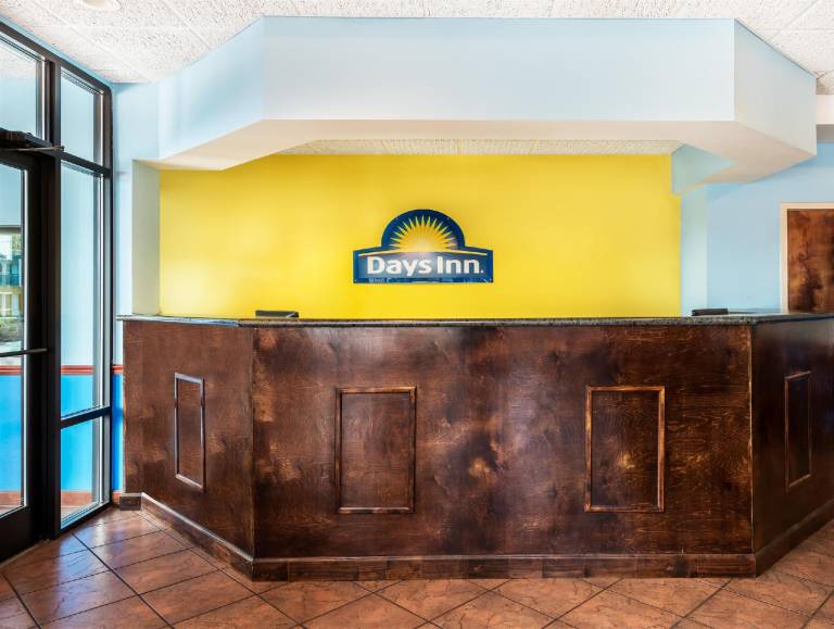 Days Inn by Wyndham Richmond Hill/Savannah — photo 4