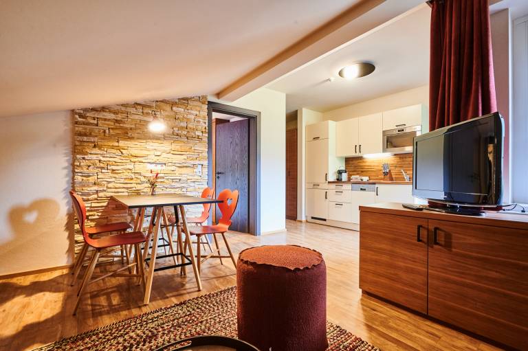 Family-oriented holiday apartment with garden, sauna & barbecue | Mountain view | Good for workation | Pets are welcome — photo 4