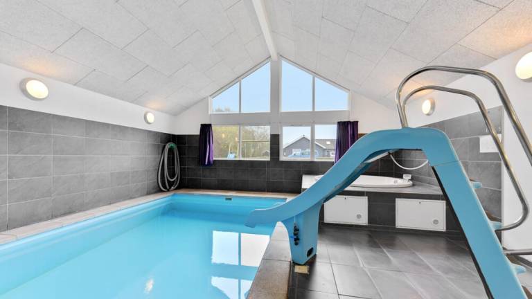 Family-oriented wonderful vacation home with sauna, BBQ & private pool | Dogs allowed — photo 2