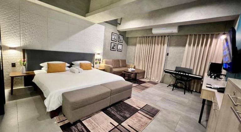 Serviced apartment with patio & private pool | Good for workation in Quezon City