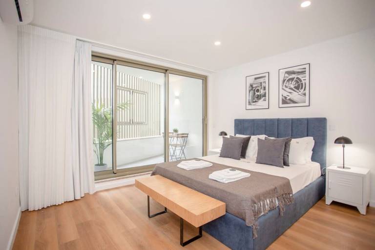 Holiday apartment with fast internet & yard | Close to Dom Luís I Bridge — photo 3