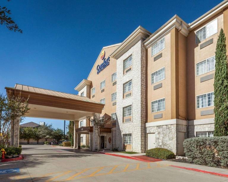 Comfort Inn & Suites Texas Hill Country in Boerne, TX