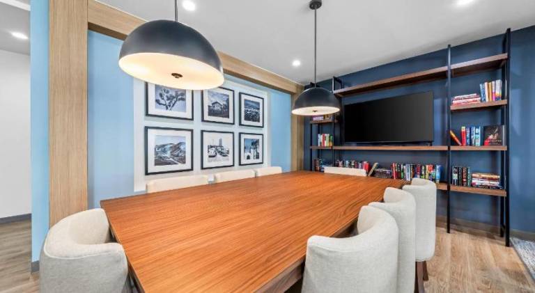 Everhome Suites Ontario — photo 5