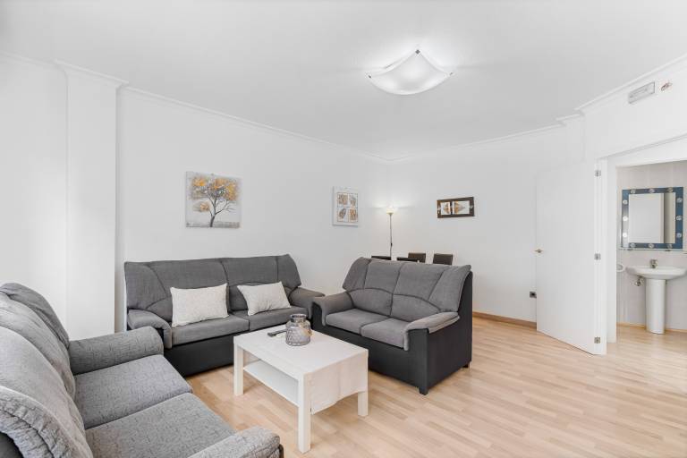 Lovely rental apartment with fast internet | Perfect for remote work | Dogs allowed — photo 2