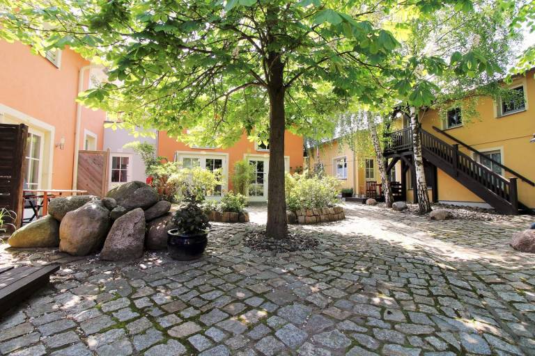 Auf den Höfen WE 30.2 ROLLMOPS: 1-Zimmer-Appartement mit kleiner Terrasse in Kuehlungsborn