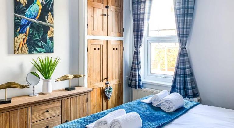 House with 2 rooms for 6 persons in York
