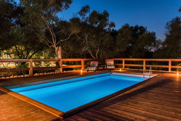 Family-friendly lovely villa with garden, BBQ & private pool | Dogs allowed — photo 4