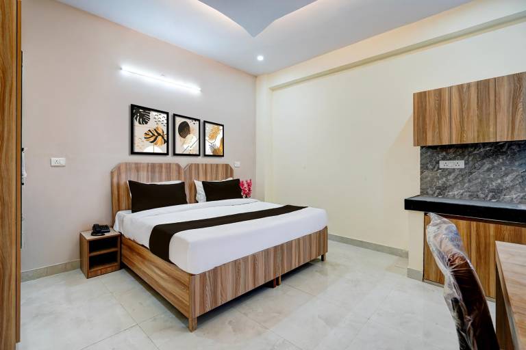 Townhouse Sector 18 Udhyog Vihar