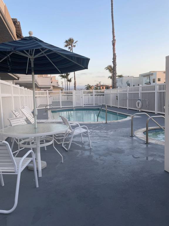 Condo  Manhattan Beach