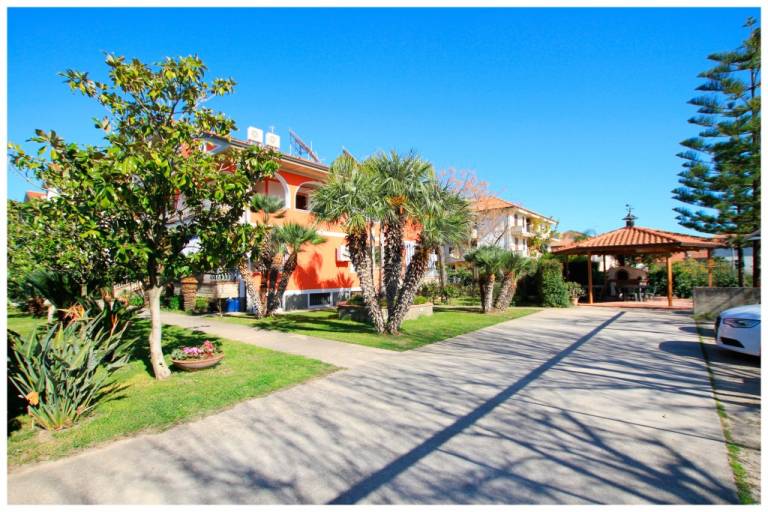 Children-friendly beautiful rental apartment with patio, garden & grill | Nature view | Next to the beach | Pets are welcome — photo 4