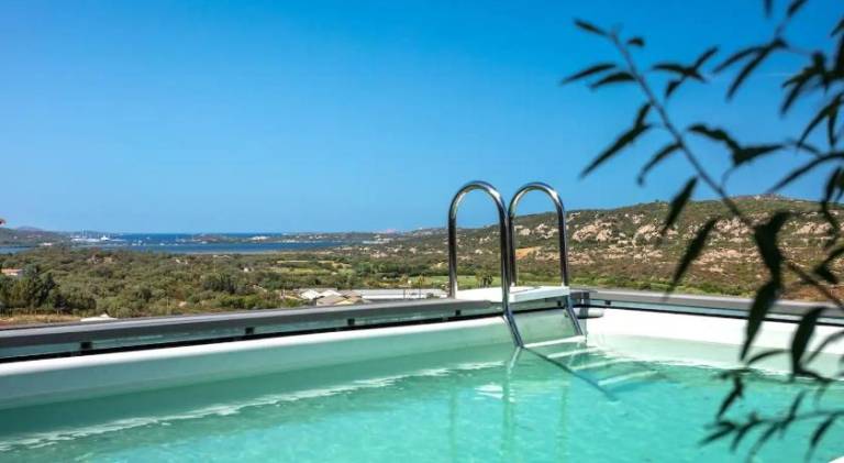 Villa with pool | Pet-friendly — photo 2