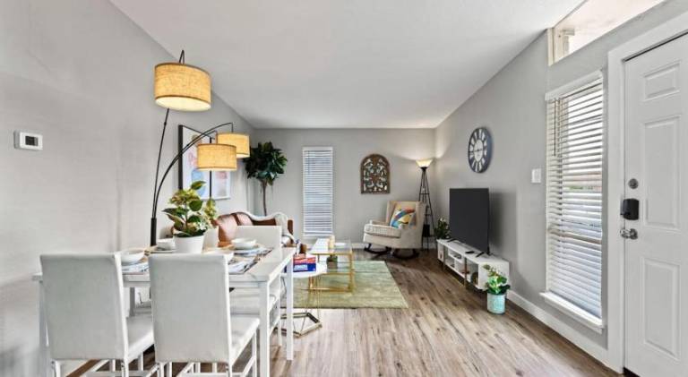 Apartment with 2 rooms for 6 persons — photo 4