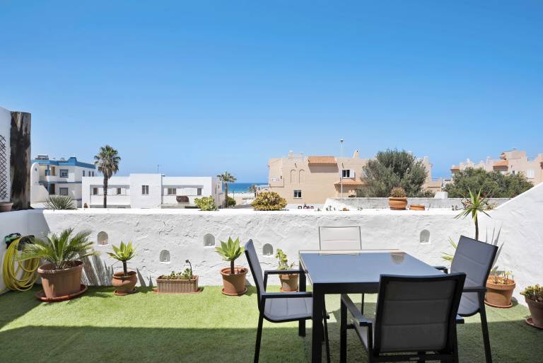 Apartment Duplex con vistas al mar Near the Beach with Sea View, Wi-Fi & Terrace — photo 2