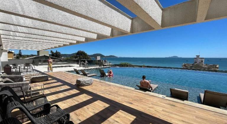 Lovely rental apartment with hot tub & pool | Close to the beach | Pets are welcome — photo 2