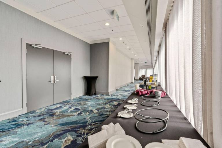 Holiday Inn & Suites Ottawa West - Kanata By IHG — photo 5