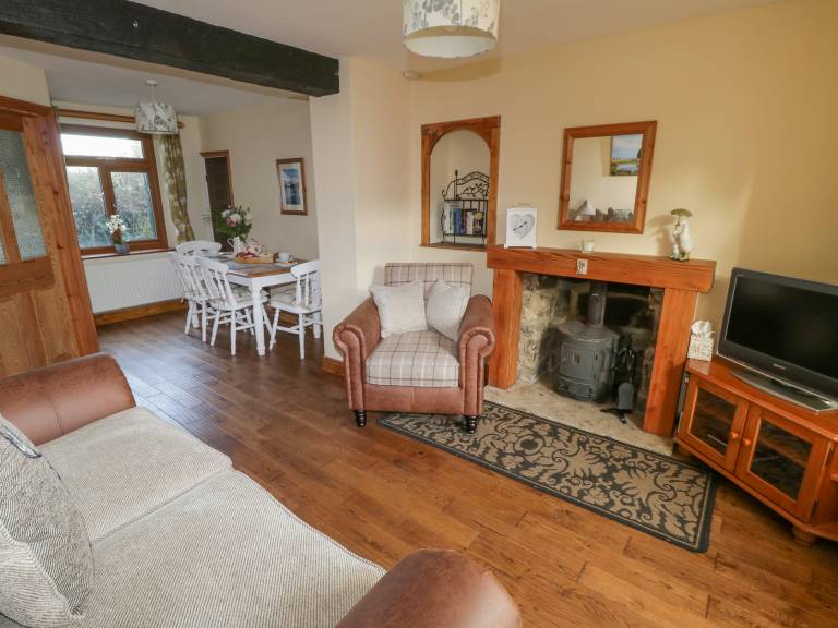 Cottage with garden | Beach view — photo 3
