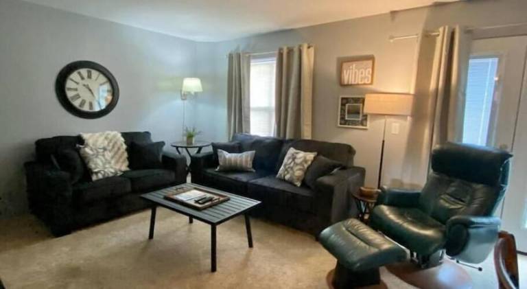 Lovely apartment | Pet-friendly in Clarksville, TN