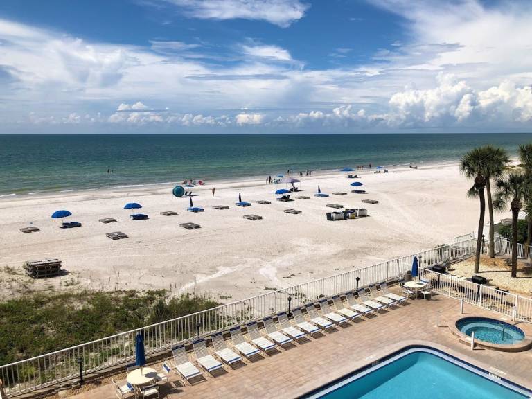 Condo  Indian Shores