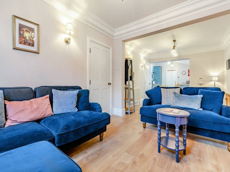 Child-friendly lovely cottage with garden | River view | Dogs allowed — photo 3