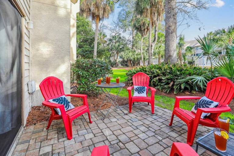 113 Island House @ Forest Beach Walk to Beach Ground Level with Views Pet-Friendly — photo 2