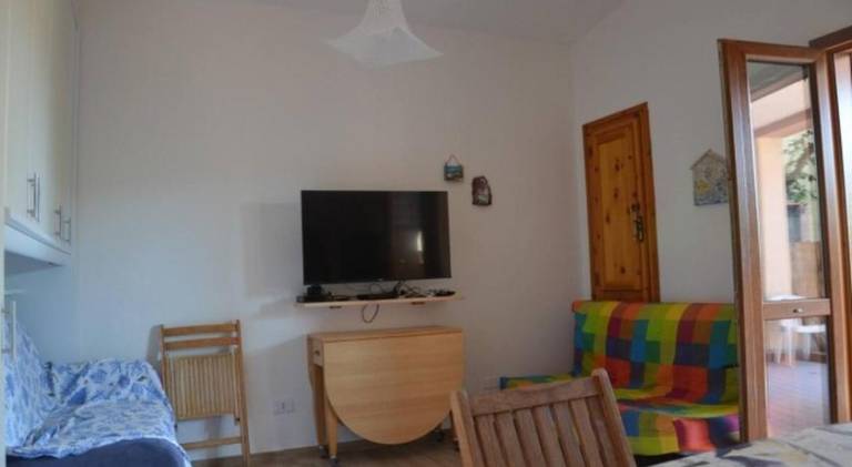 Holiday apartment with 2 rooms for 4 persons — photo 2