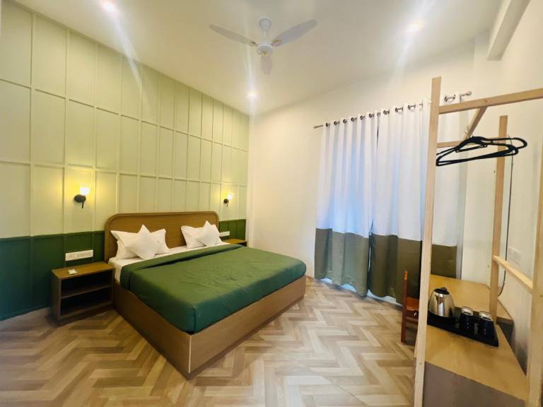 White Poppy Lake Side Hostel in Udaipur