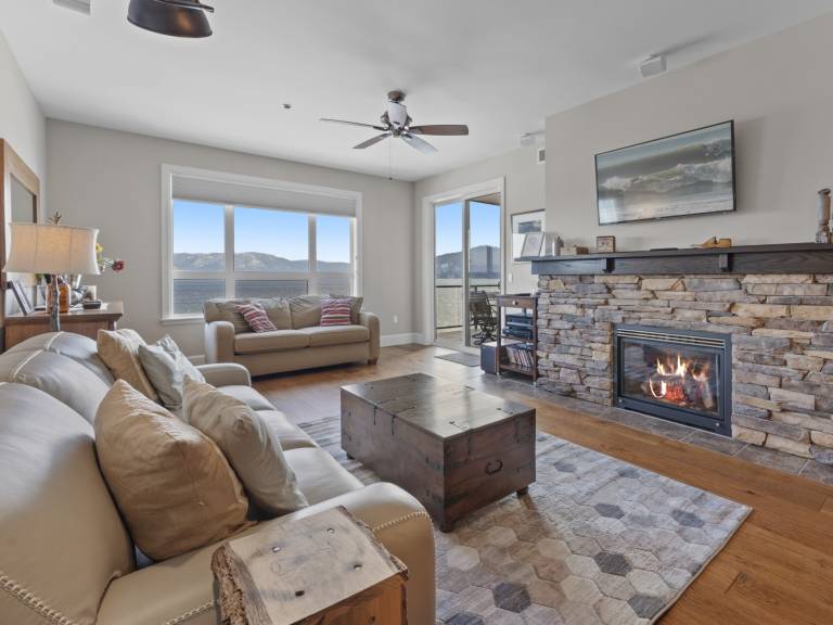 Families Welcome 2 Kings Seasons at Sandpoint