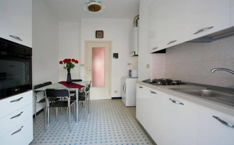 Family-friendly charming apartment with terrace | Sea view | Close to the beach | Pets are welcome in Laigueglia