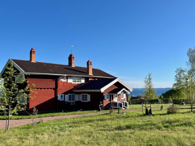 Vacation home with sauna, grill & yard in Rattvik