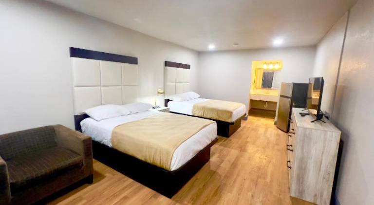 ECONOMY INN AND SUITES